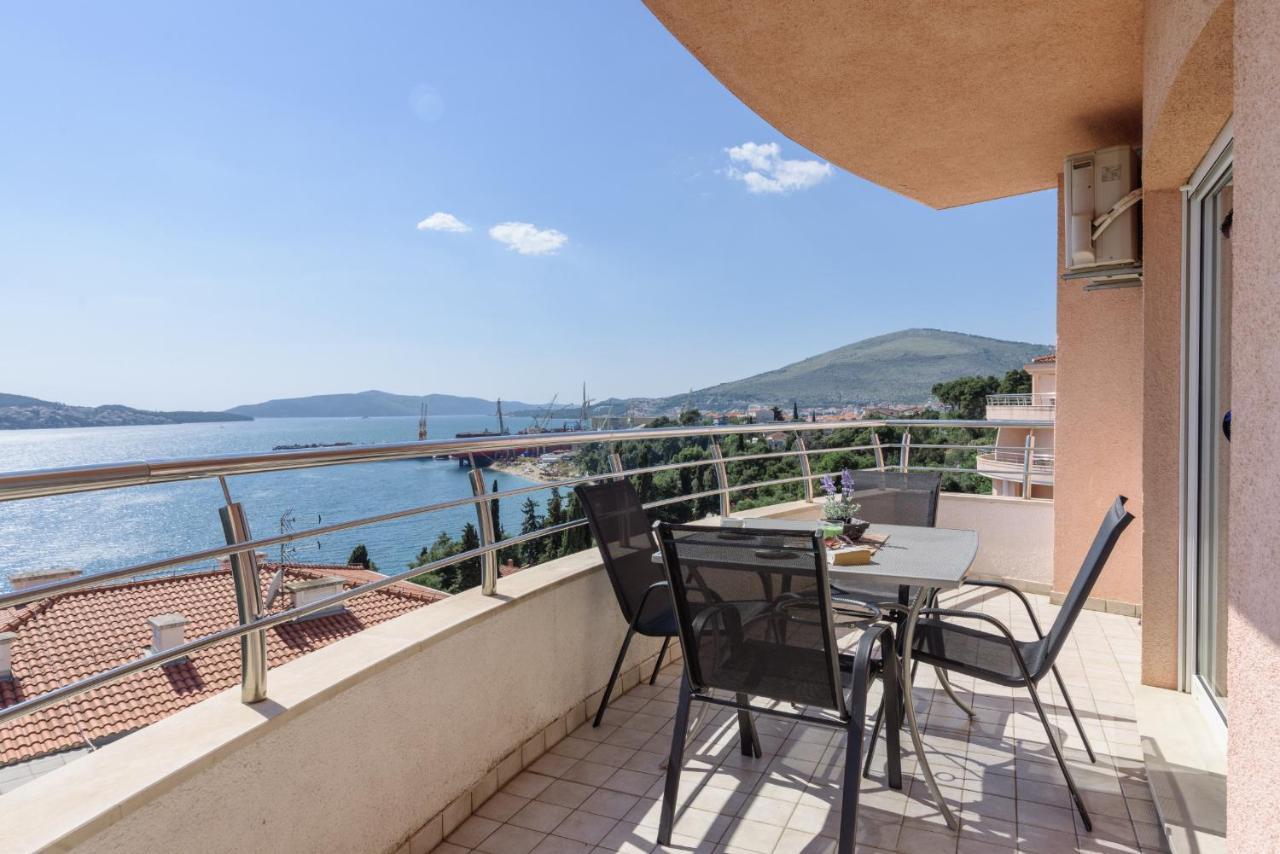 Apartment Marijana Трогир Экстерьер фото
