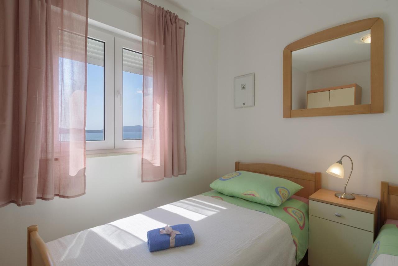 Apartment Marijana Трогир Экстерьер фото